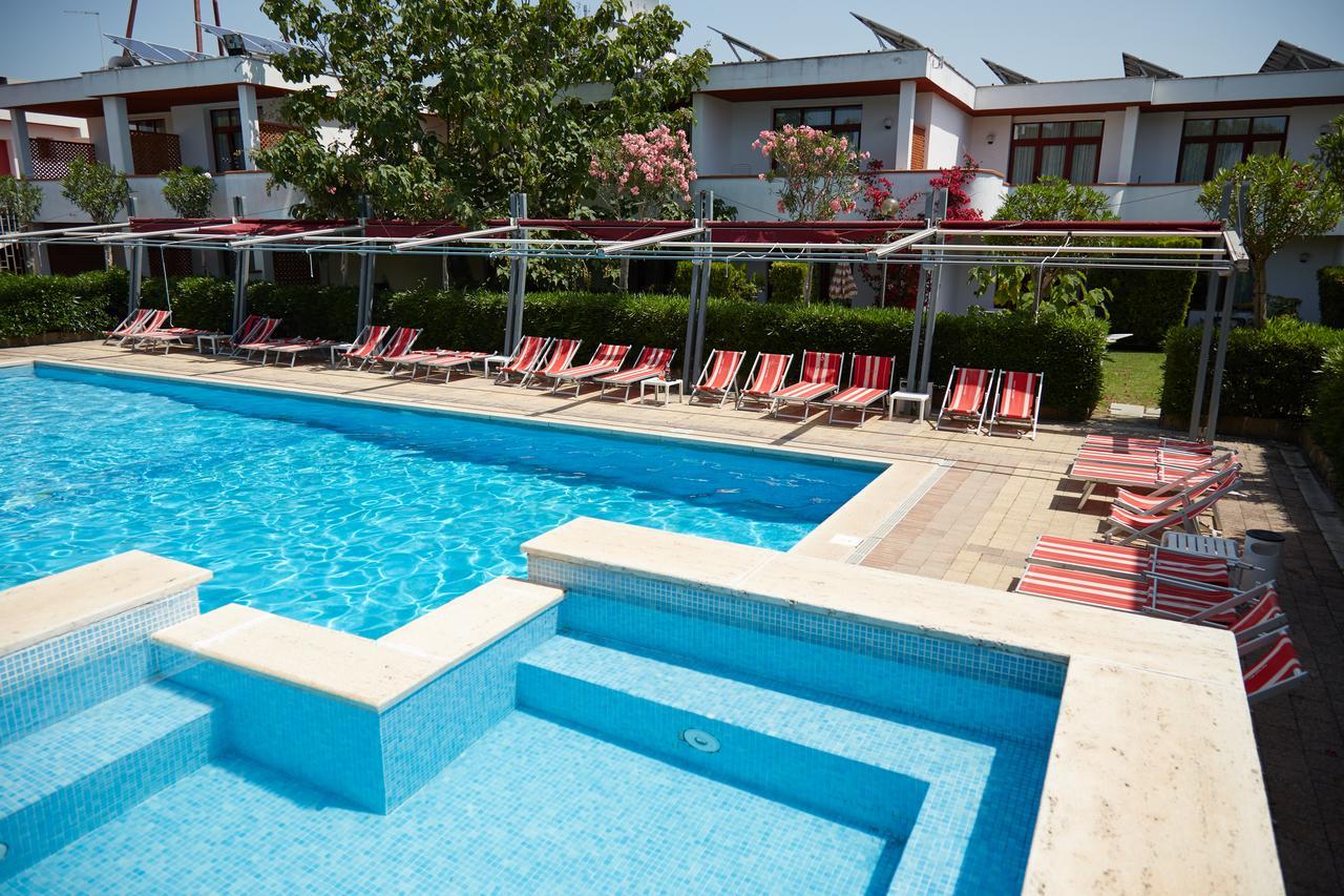 Hotel Residence Key Club Montalto di Castro Extérieur photo
