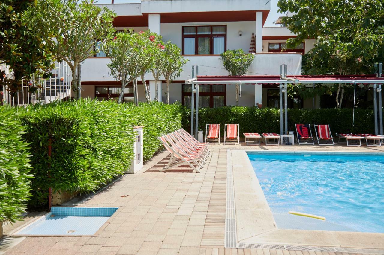 Hotel Residence Key Club Montalto di Castro Extérieur photo